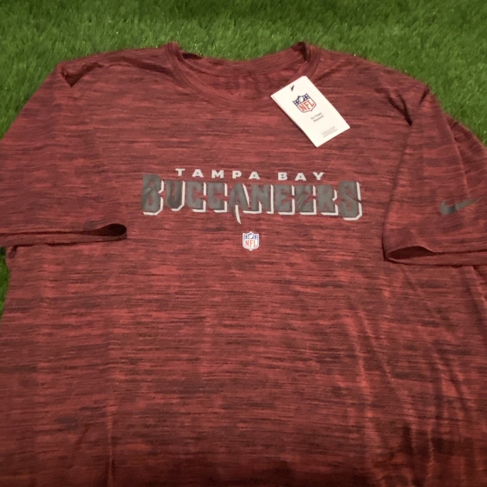 Nike Tampa Bay Buccaneers Red Sideline‎ Velocity Performance T-Shirt XL NWT Bucs